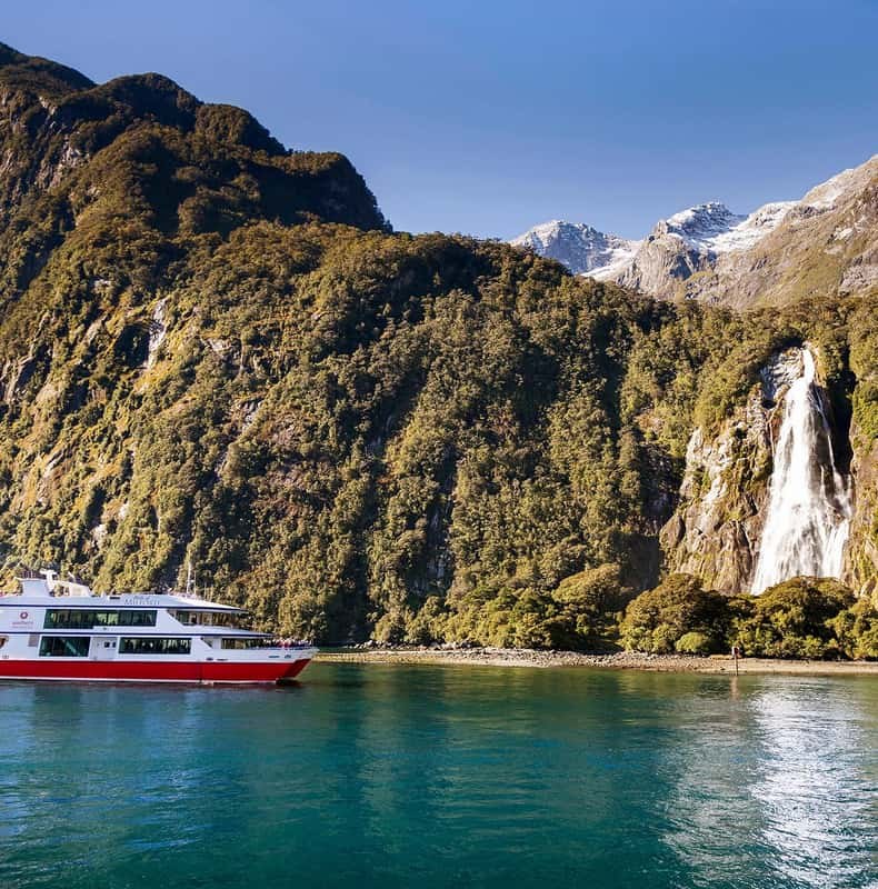 From Queenstown Milford Sound Cruise & Glass-Roof Coach Tour