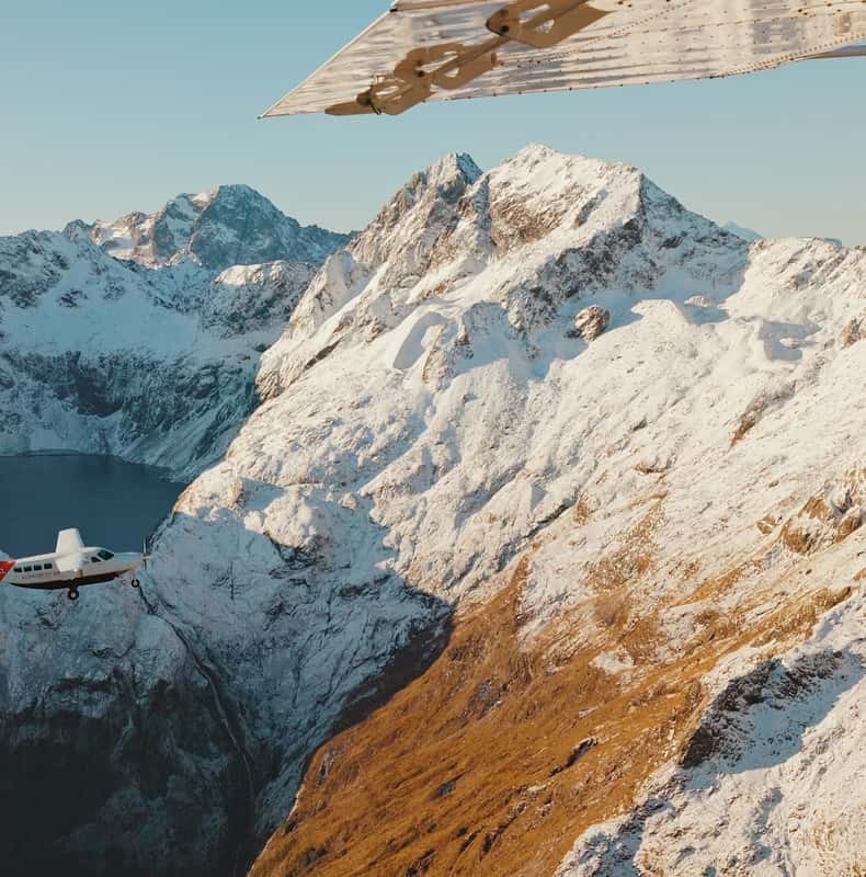Queenstown: Milford Sound Flight and Cruise