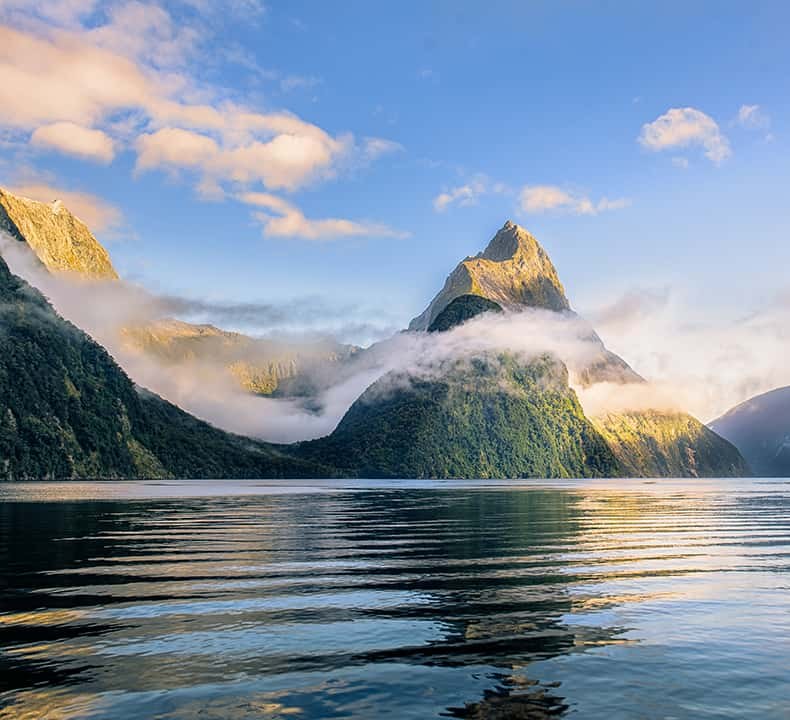 Queenstown: Milford Sound Small-Group Tour w Cruise & Lunch